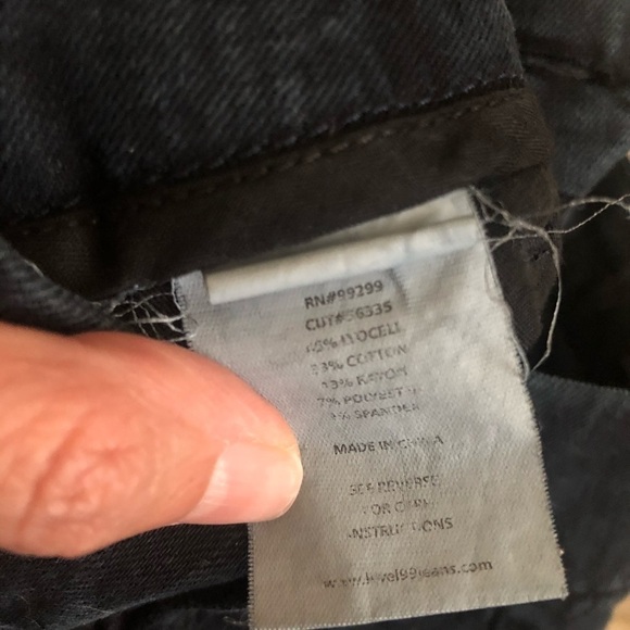 Anthropologie Level 99 skinny jeans - Picture 3 of 4